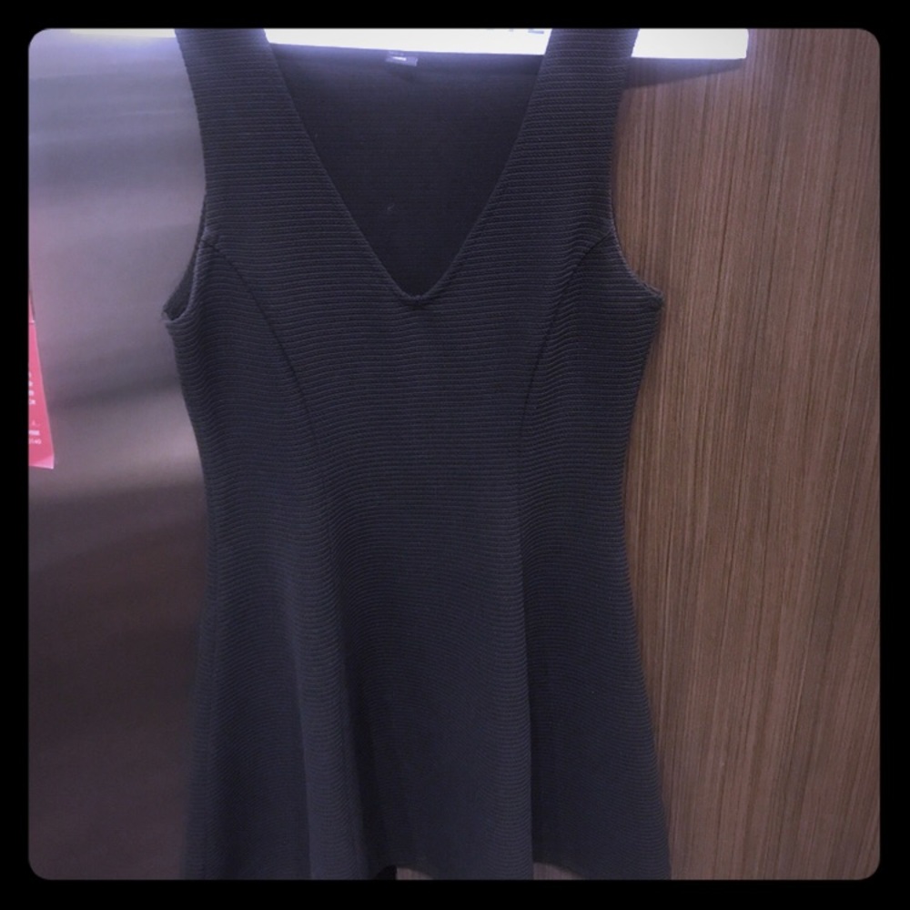 Black, V-neck cocktail dress!